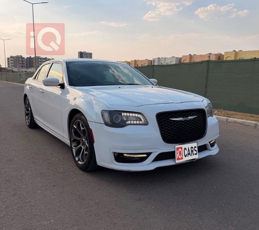 كرايسلر 300